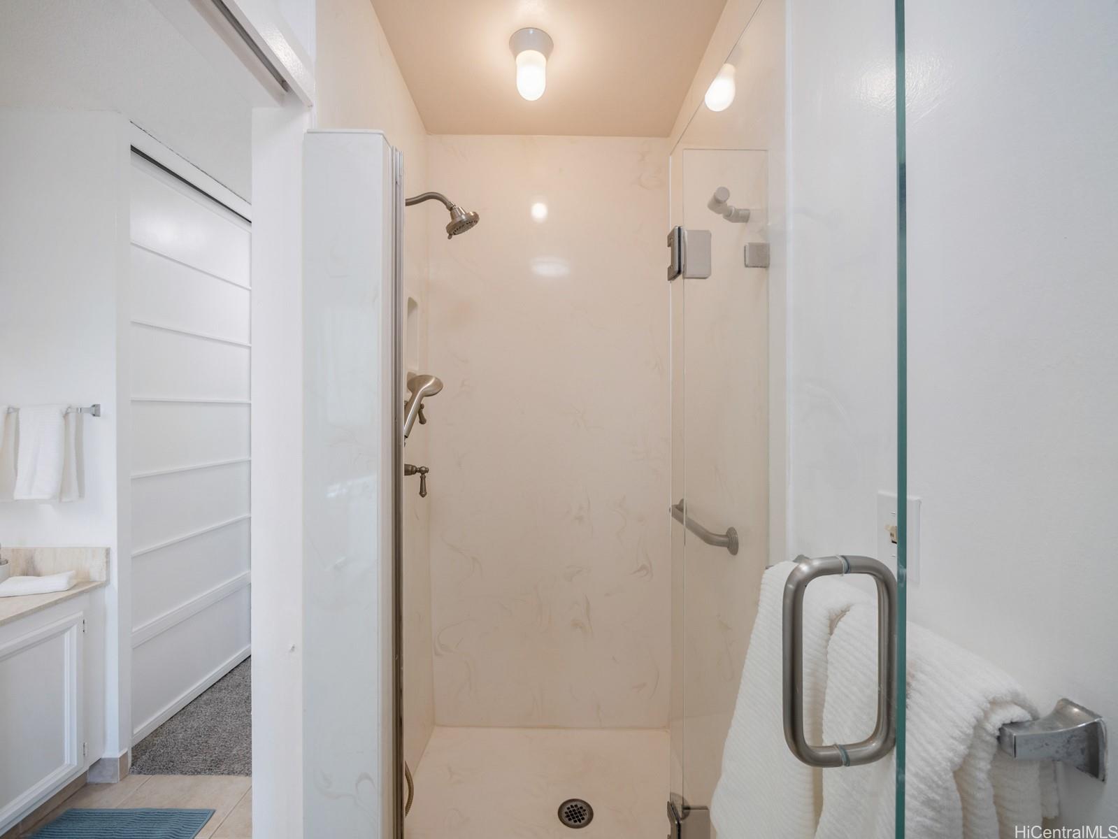 Kainalu condo # 3E, Honolulu, Hawaii - photo 18 of 25