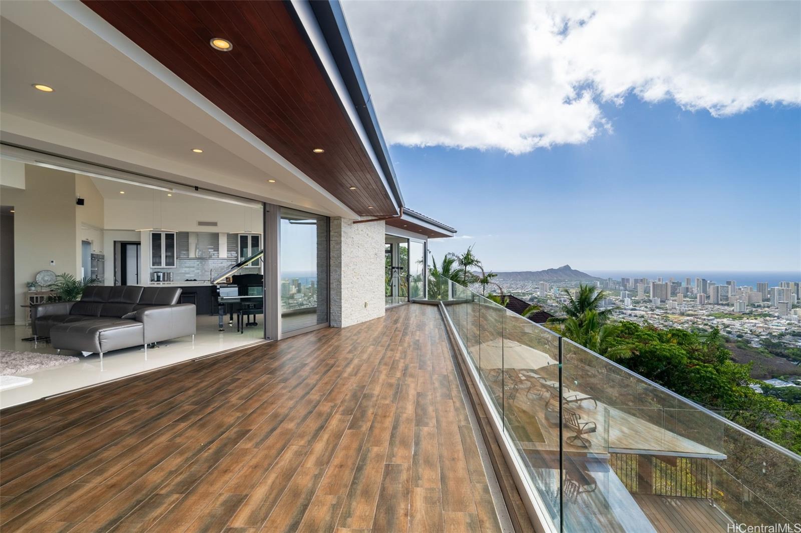2809  Round Top Drive Makiki Heights, Honolulu home - photo 2 of 25