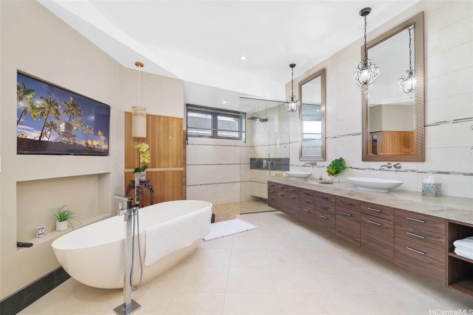 2809  Round Top Drive Makiki Heights, Honolulu home - photo 16 of 25