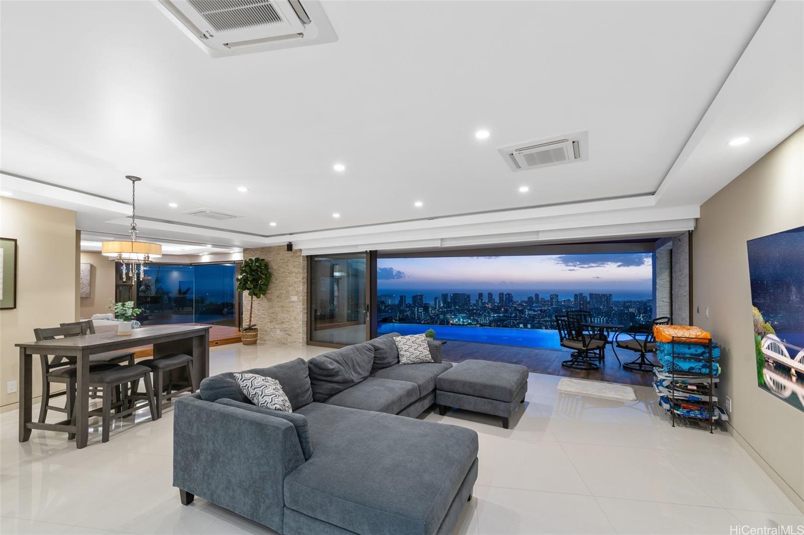 2809  Round Top Drive Makiki Heights, Honolulu home - photo 23 of 25