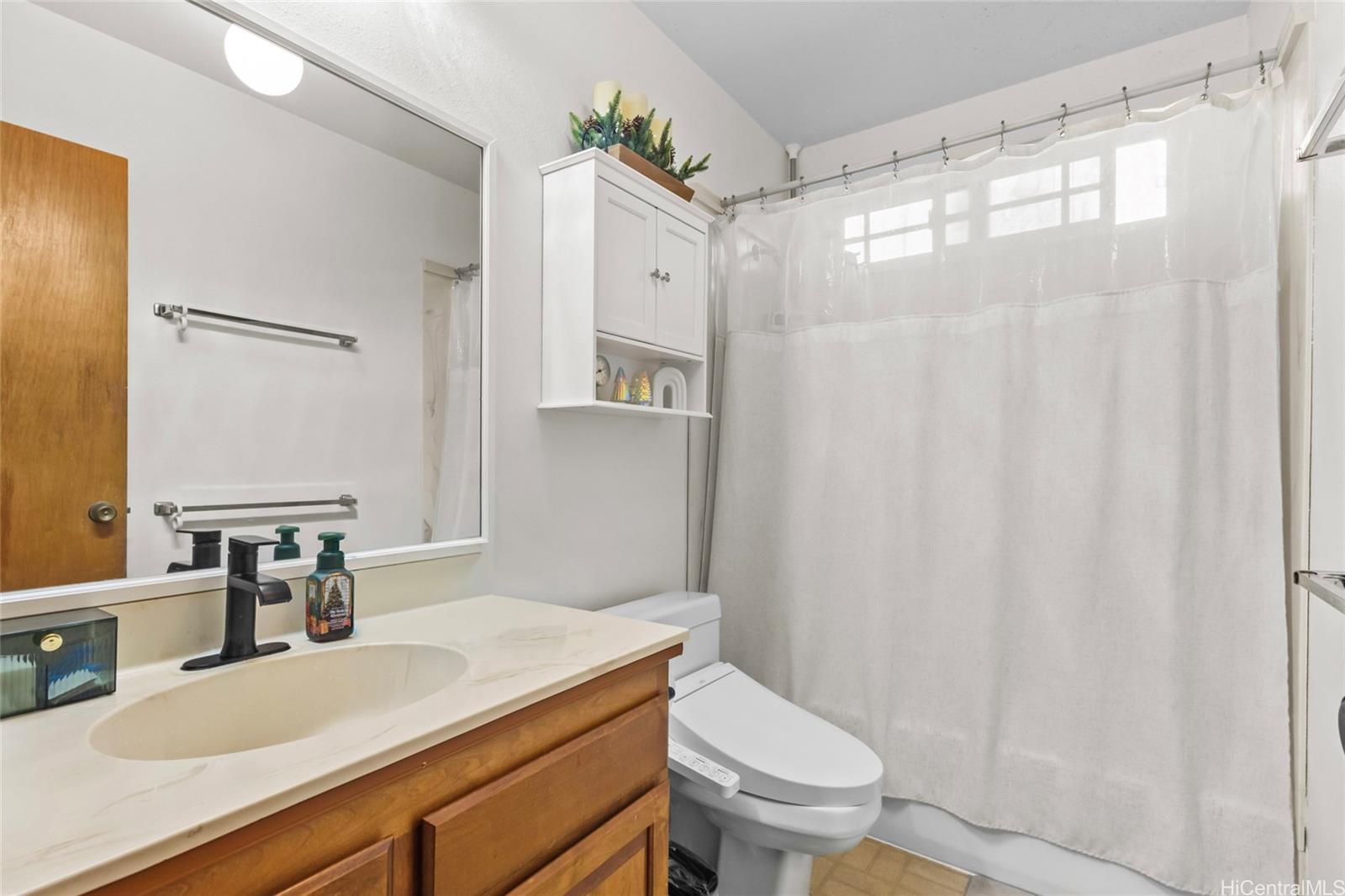 281  Puiwa Road Dowsett, Honolulu home - photo 14 of 19