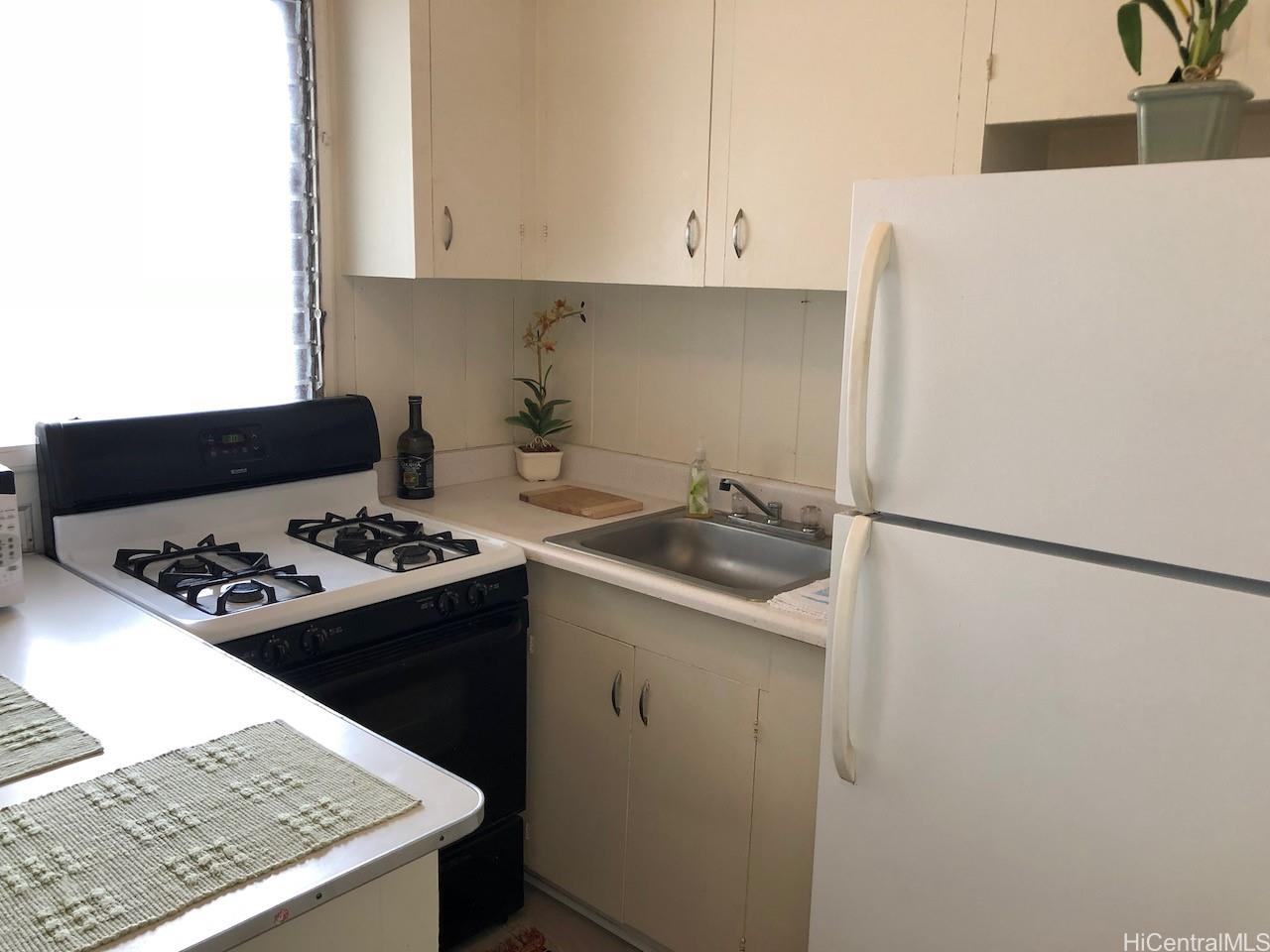 2810 Winam Ave Honolulu - Rental - photo 3 of 15