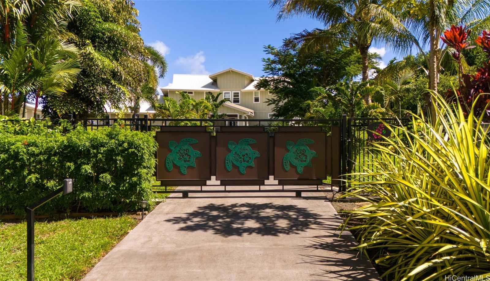 28-1156  Loa Road Pepeekeo, South Hilo home - photo 2 of 19