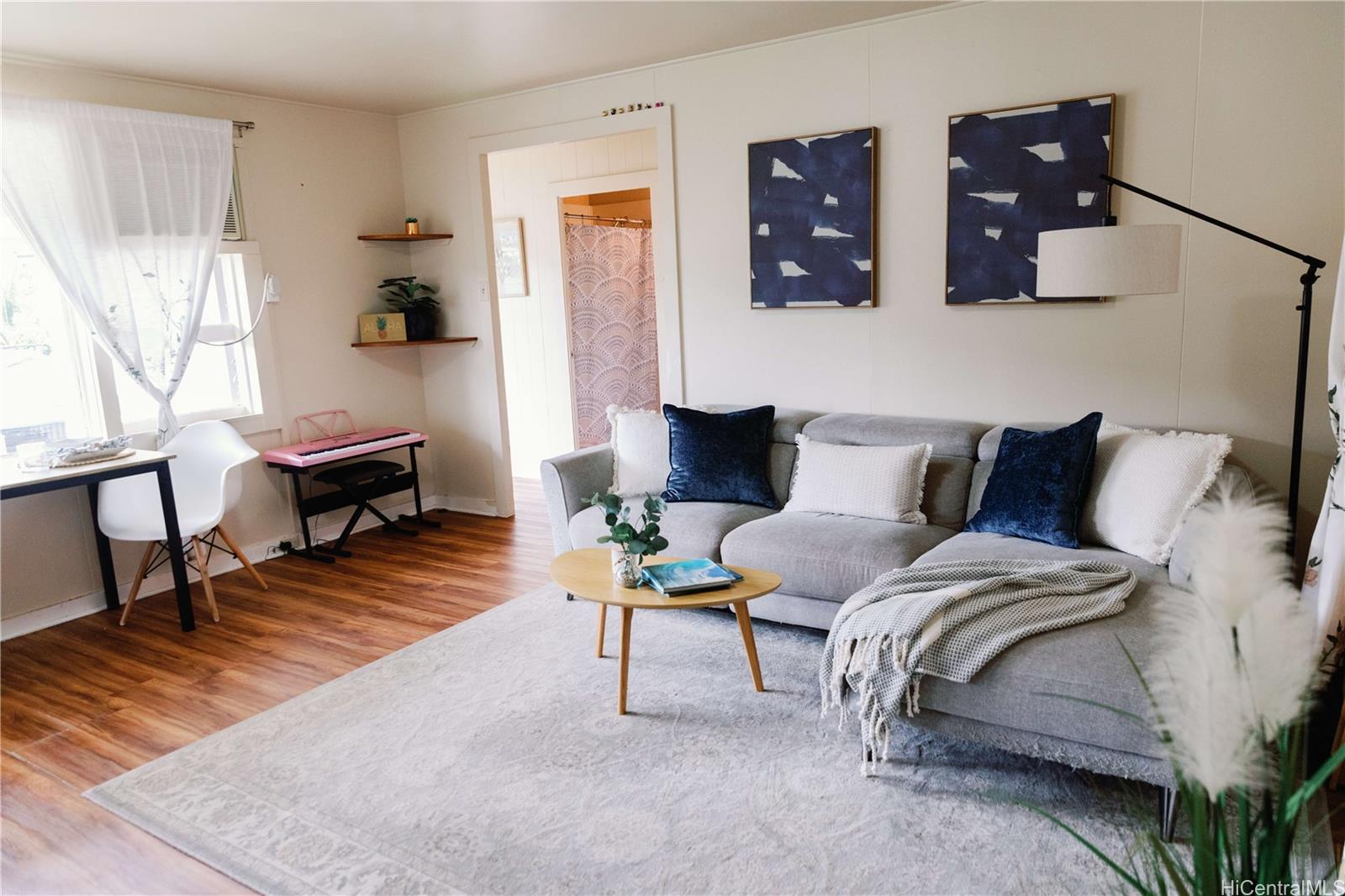 2813  Dow Street Nuuanu Area, Honolulu home - photo 8 of 24