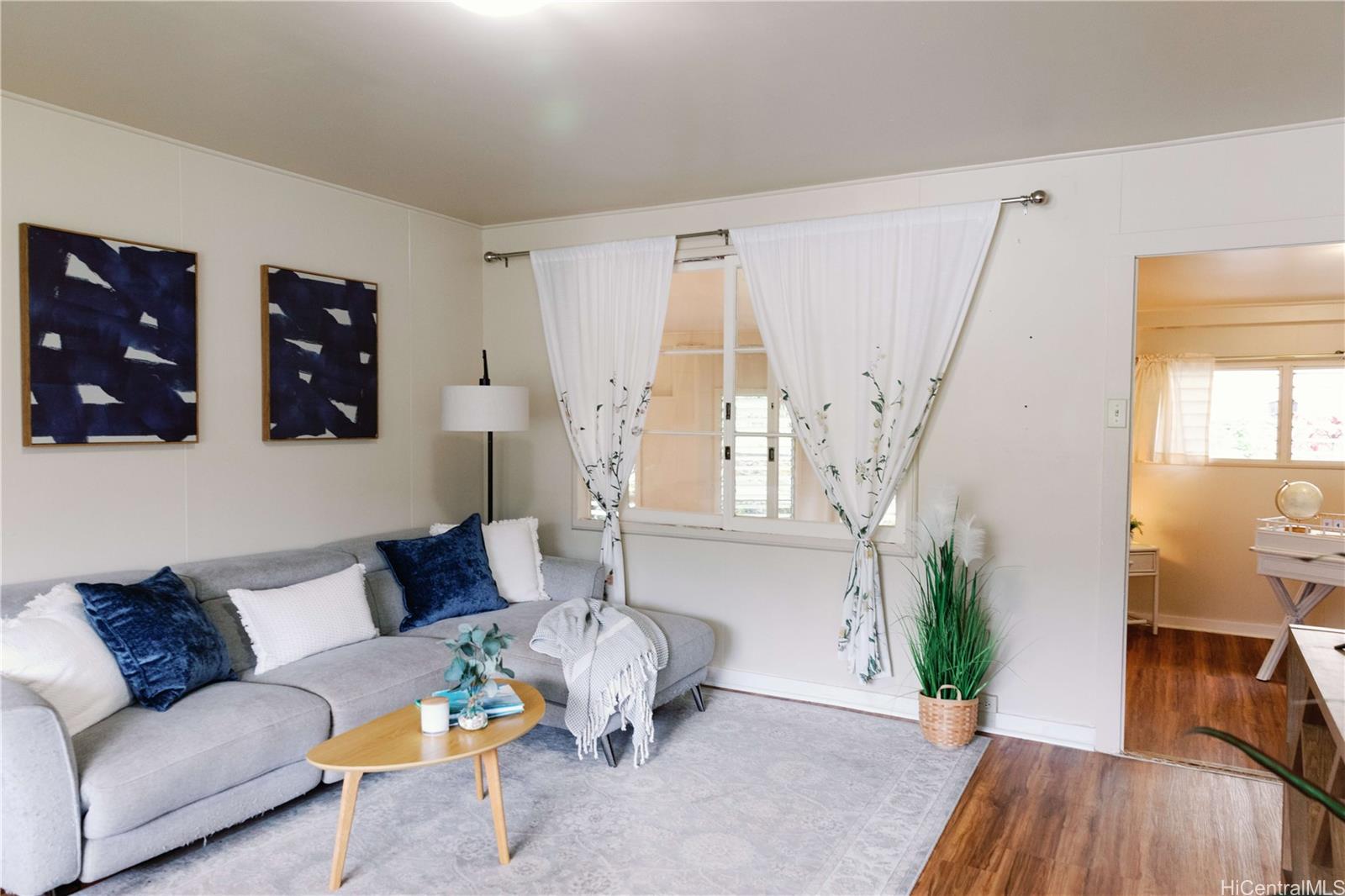 2813  Dow Street Nuuanu Area, Honolulu home - photo 9 of 24