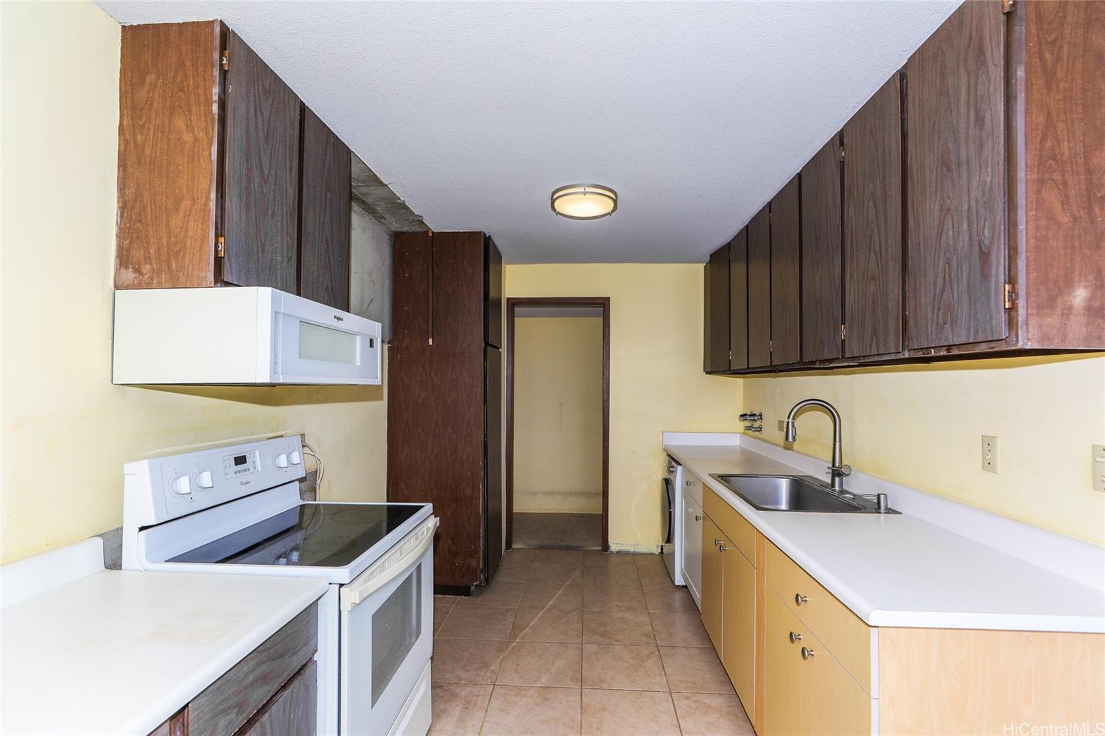 Contessa condo # 2003, Honolulu, Hawaii - photo 7 of 23