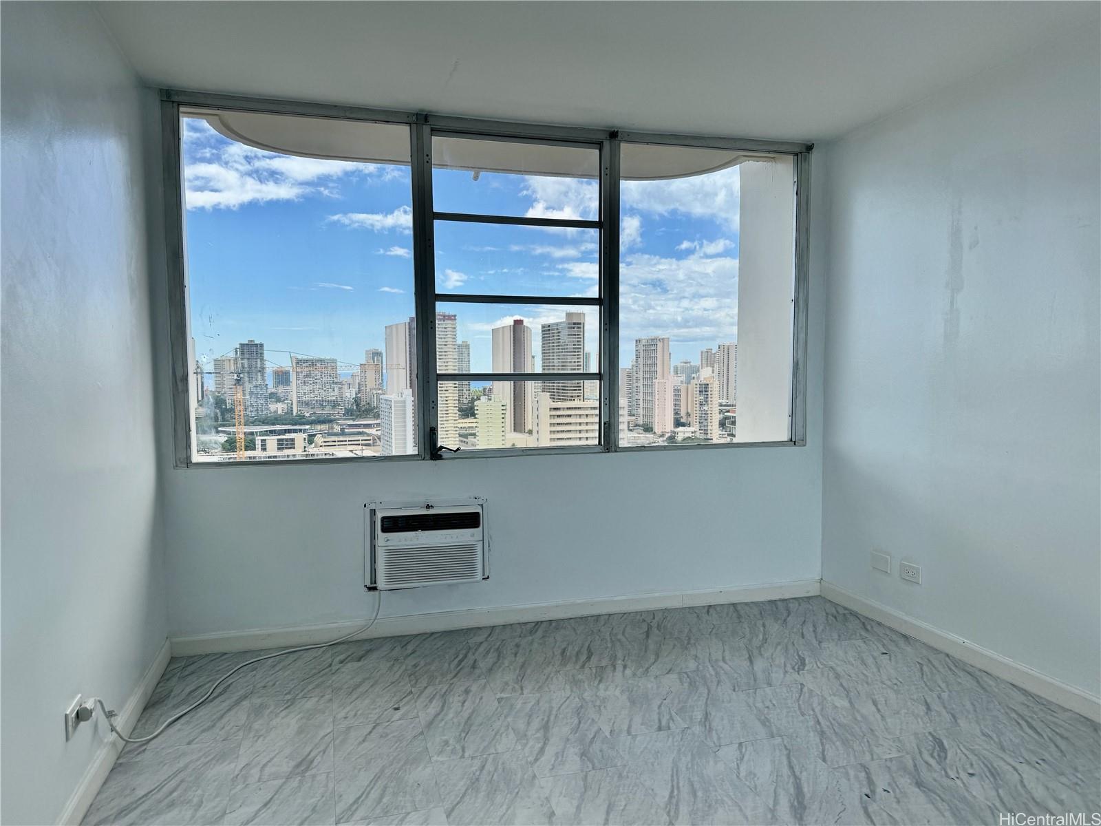 Contessa condo # 2401, Honolulu, Hawaii - photo 11 of 18