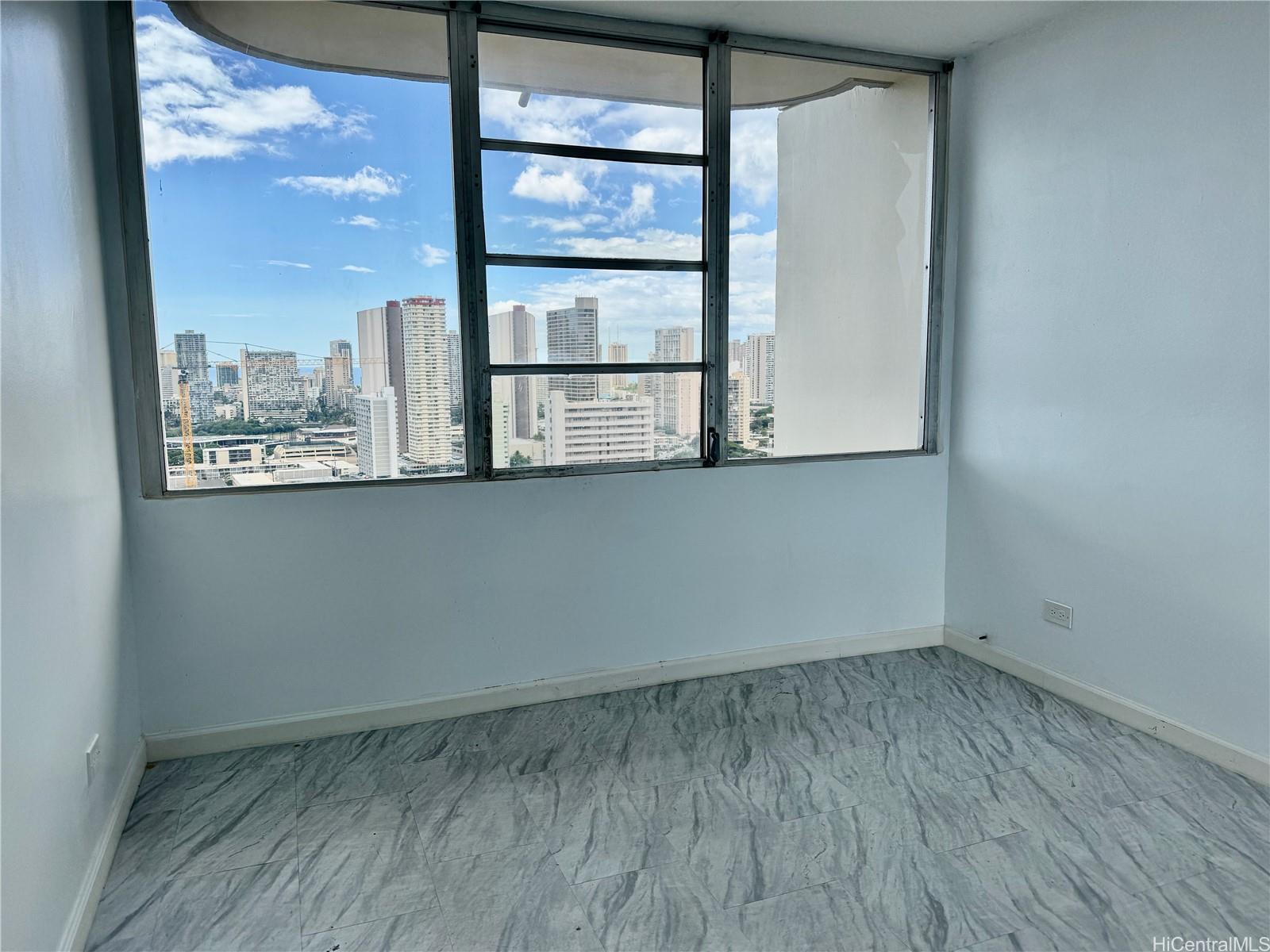 Contessa condo # 2401, Honolulu, Hawaii - photo 13 of 18