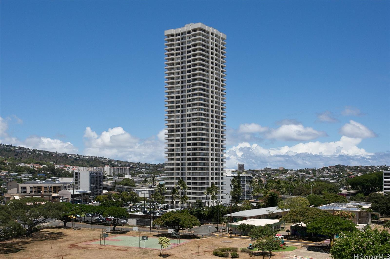 Contessa condo # 2401, Honolulu, Hawaii - photo 18 of 18