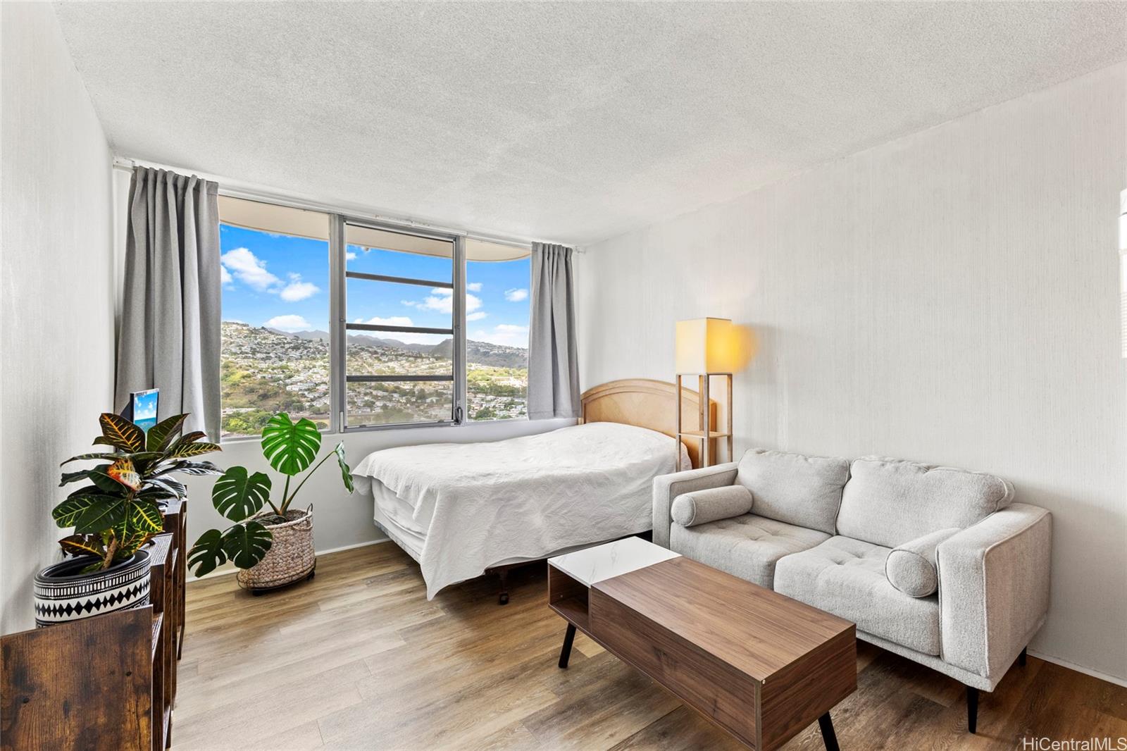 Contessa condo # 2504, Honolulu, Hawaii - photo 11 of 17