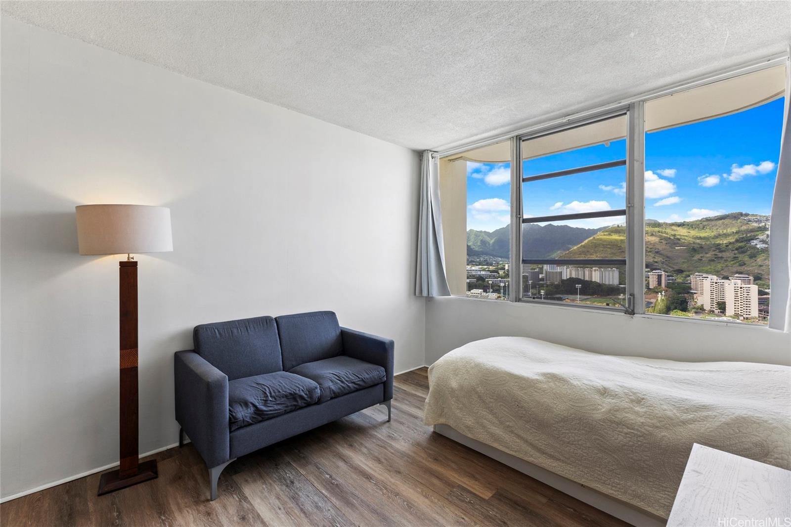 Contessa condo # 2504, Honolulu, Hawaii - photo 12 of 17