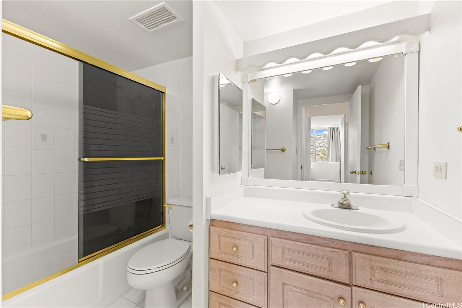 Contessa condo # 2504, Honolulu, Hawaii - photo 13 of 17