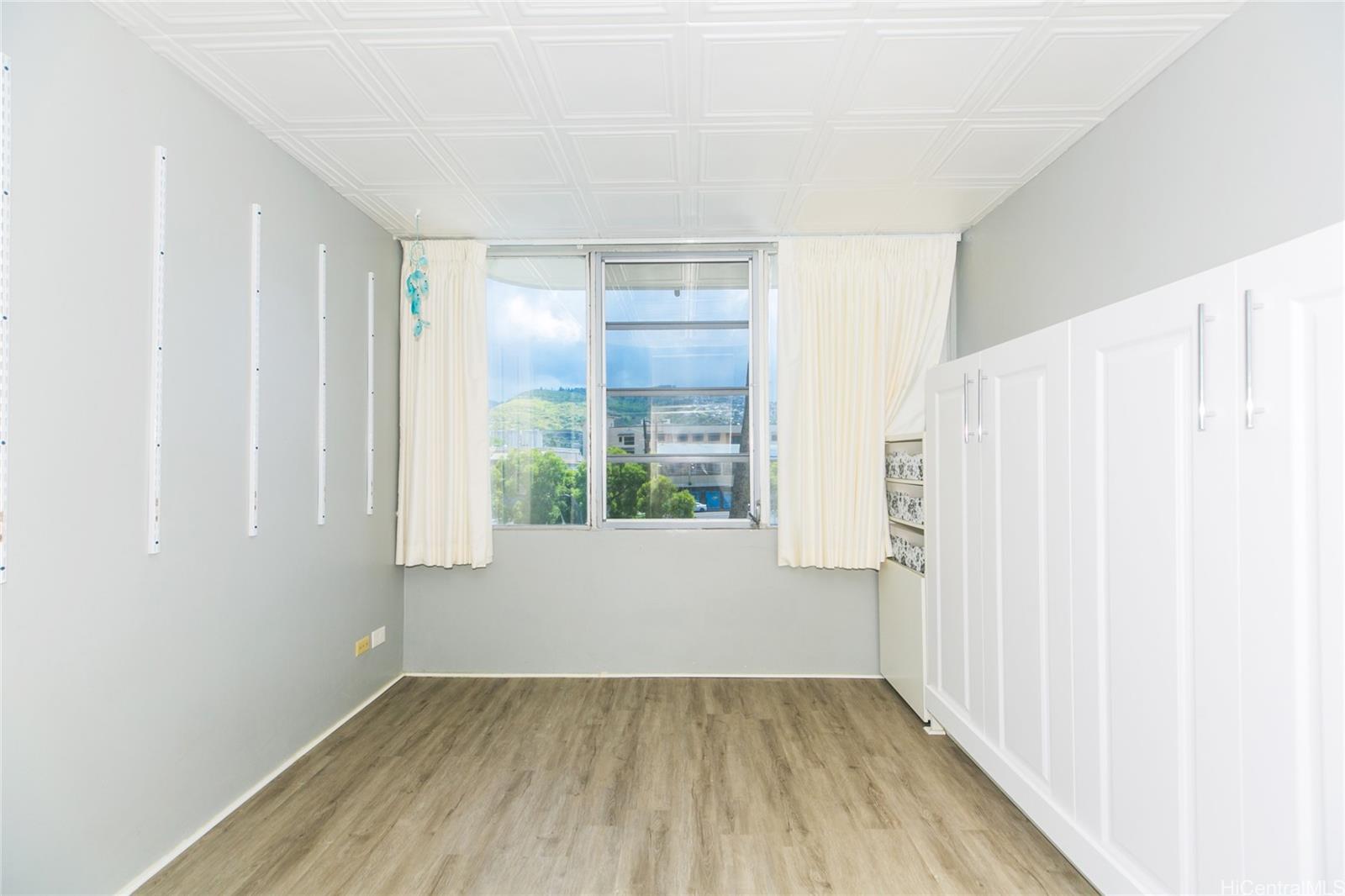 2825 King Street Honolulu - Rental - photo 21 of 25