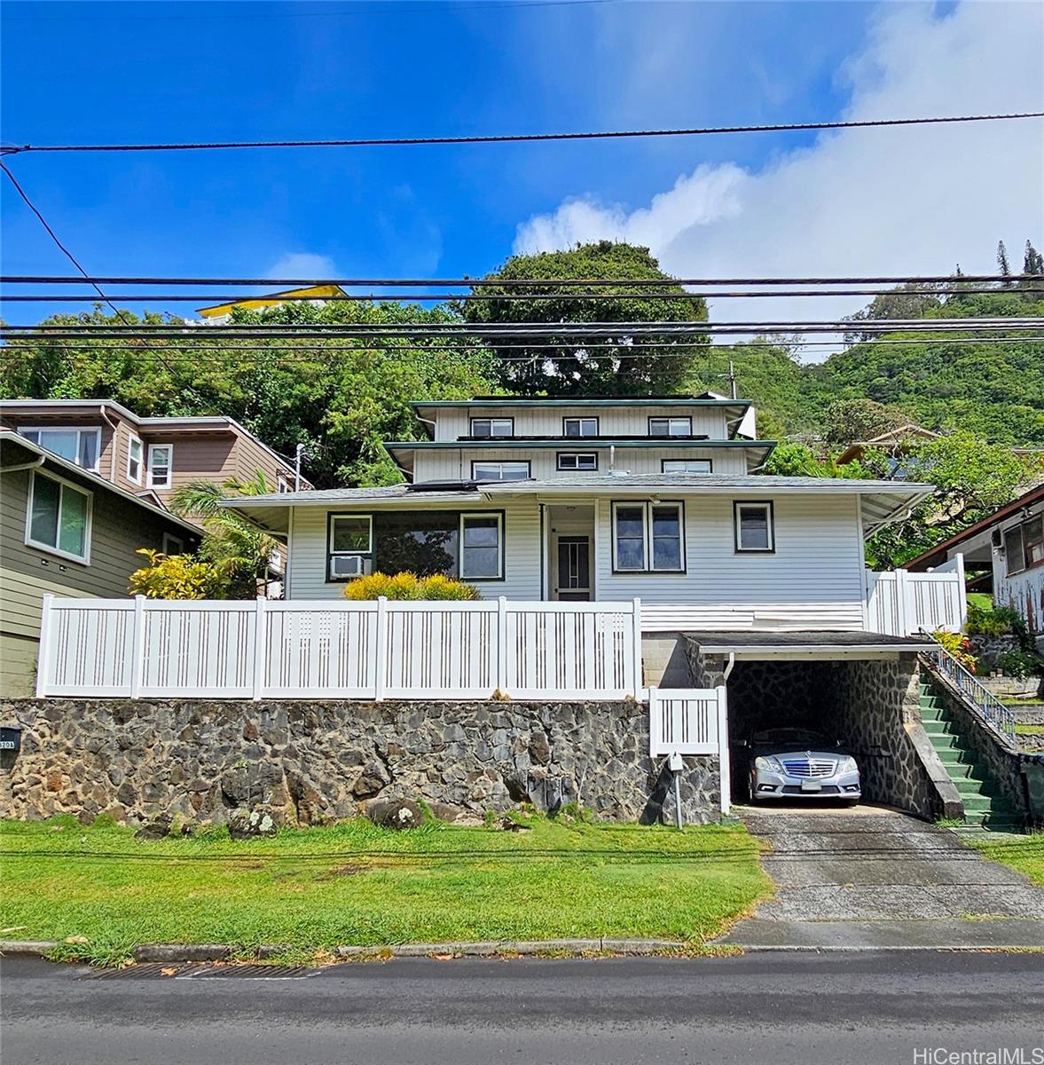 2826  Manoa Road Manoa Area, Honolulu home - photo 3 of 25