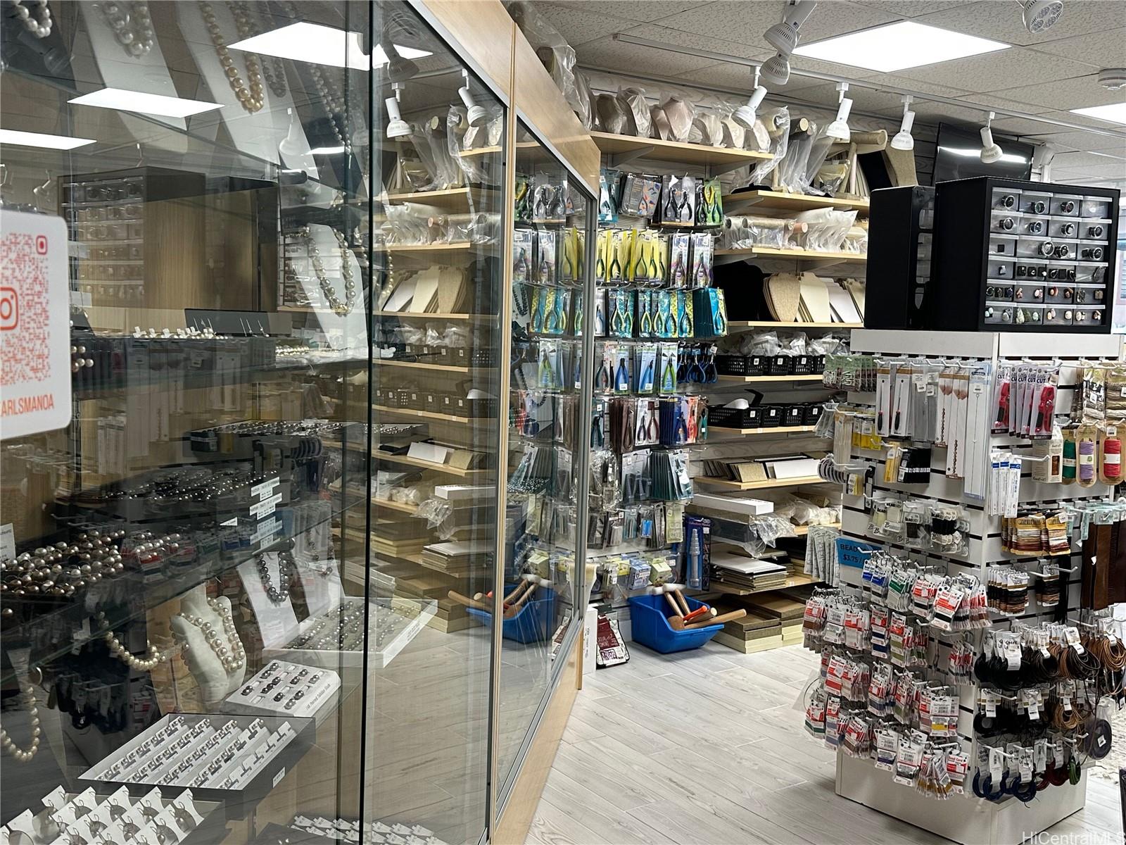 2830 Kaonawai Pl Honolulu Oahu commercial real estate photo13 of 21