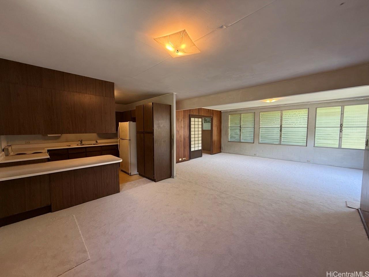 2840C  Kalihi Street Kalihi Valley, Honolulu home - photo 2 of 16