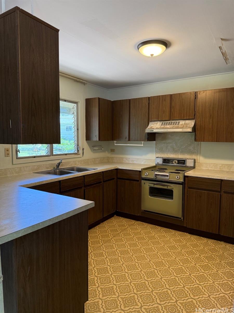 2840C  Kalihi Street Kalihi Valley, Honolulu home - photo 12 of 16