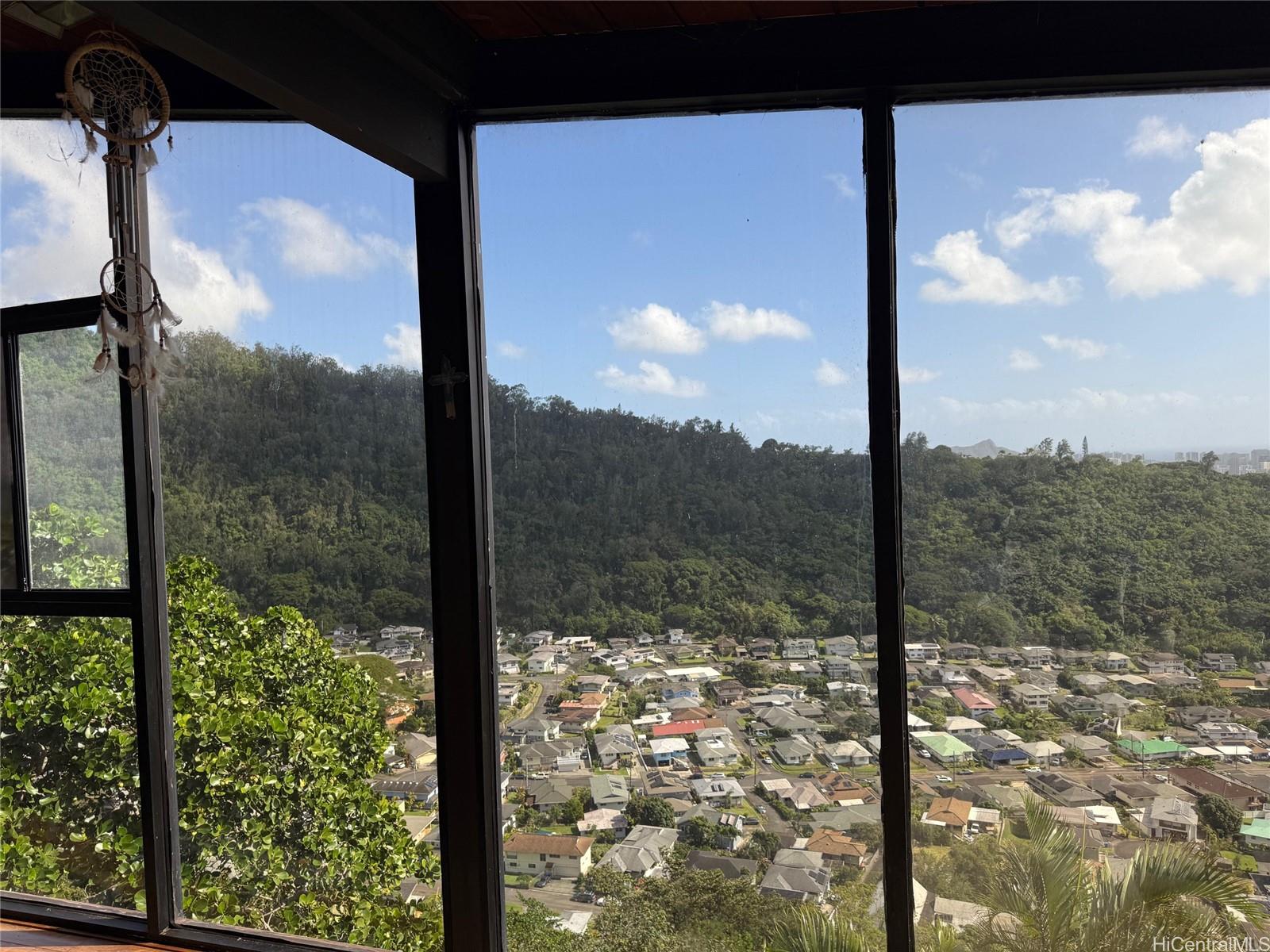 2841  Pacific Heights Road Pacific Heights, Honolulu home - photo 2 of 19