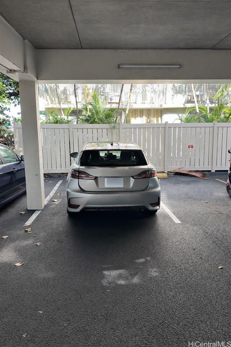 Waialae Pl condo # 321, Honolulu, Hawaii - photo 11 of 12