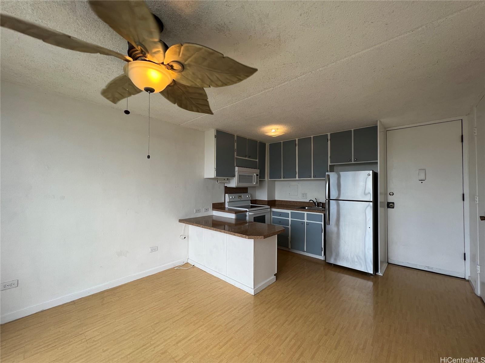 2845 Waialae Ave Honolulu - Rental - photo 2 of 8