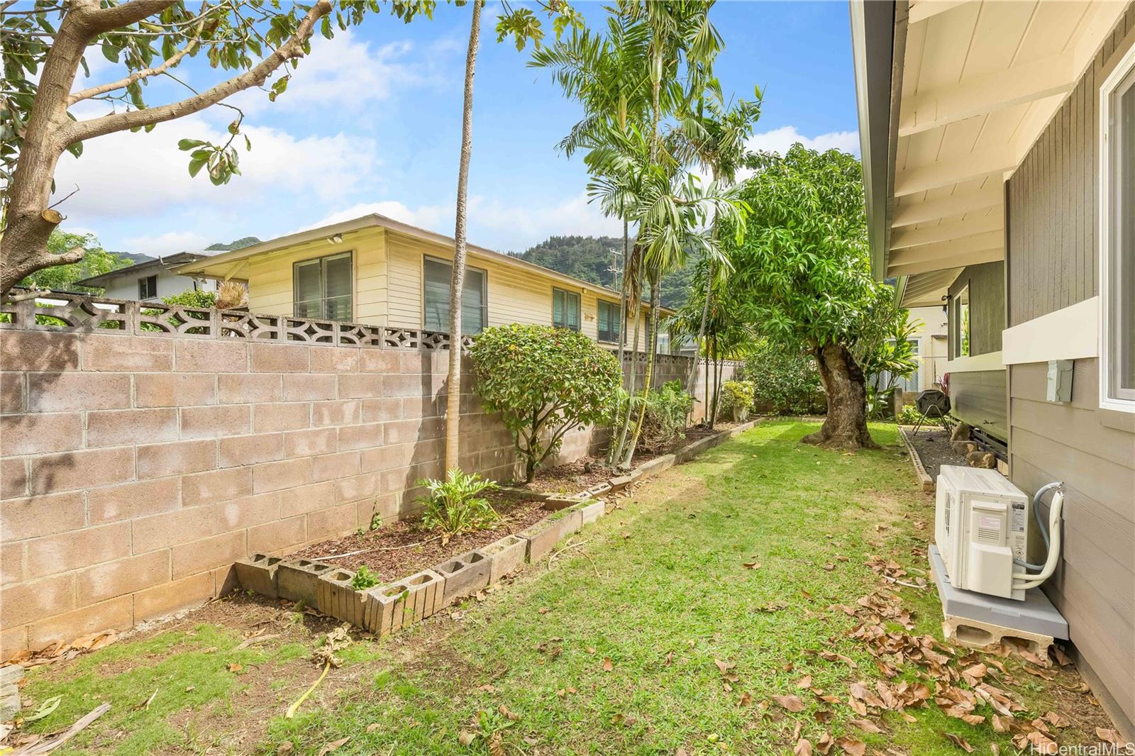 2846  Lowrey Ave Manoa Area, Honolulu home - photo 19 of 25