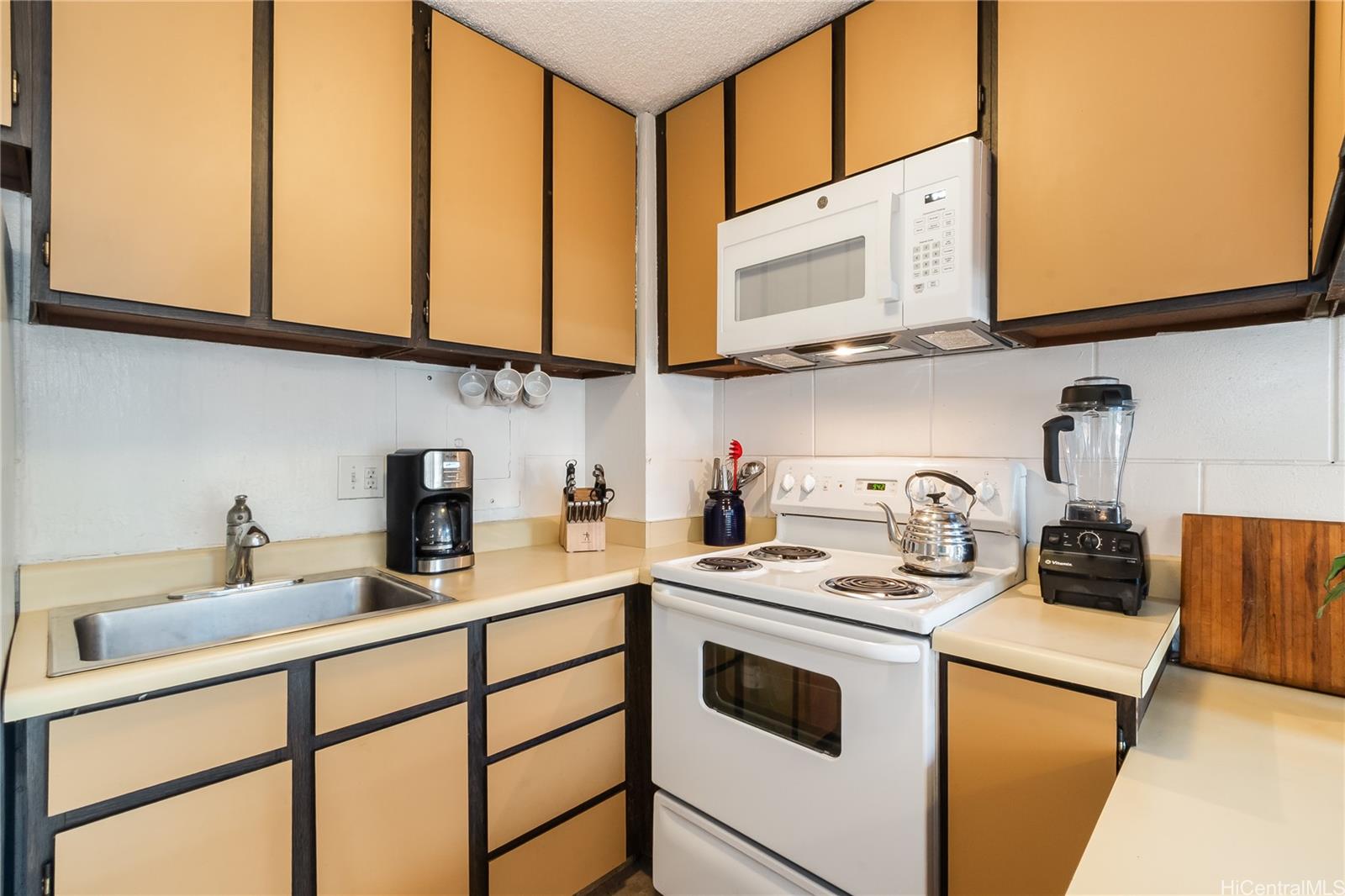 Waialae Pl condo # 306, Honolulu, Hawaii - photo 5 of 13