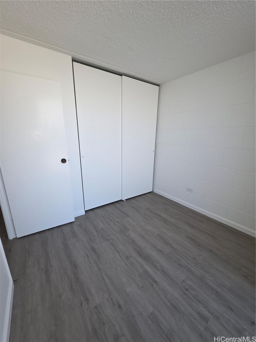 2847 Waialae Ave Honolulu - Rental - photo 4 of 16