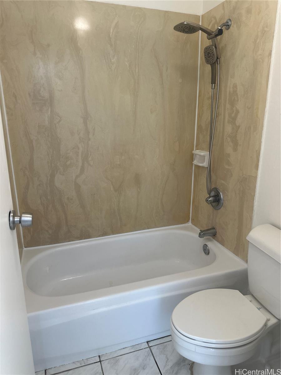 Waialae Pl condo # 504, Honolulu, Hawaii - photo 13 of 18