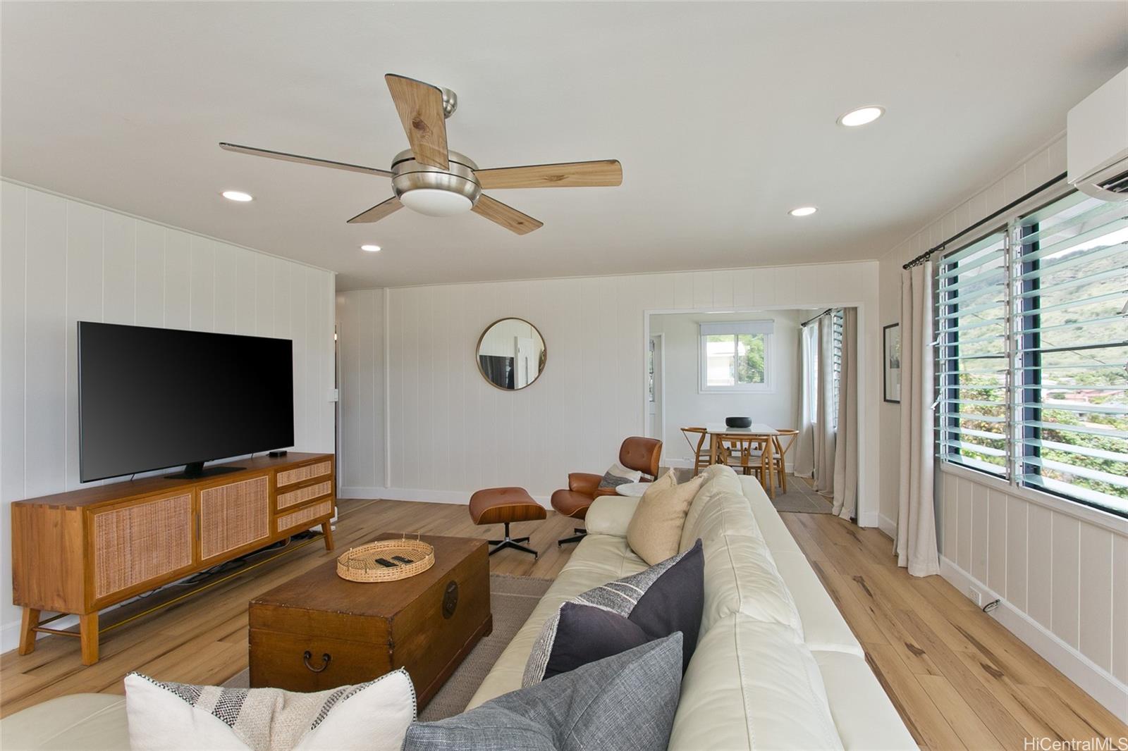 284A  Moomuku Place Kuliouou, Diamond Head home - photo 3 of 24