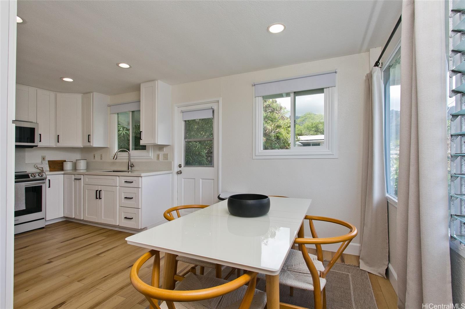 284A  Moomuku Place Kuliouou, Diamond Head home - photo 5 of 24