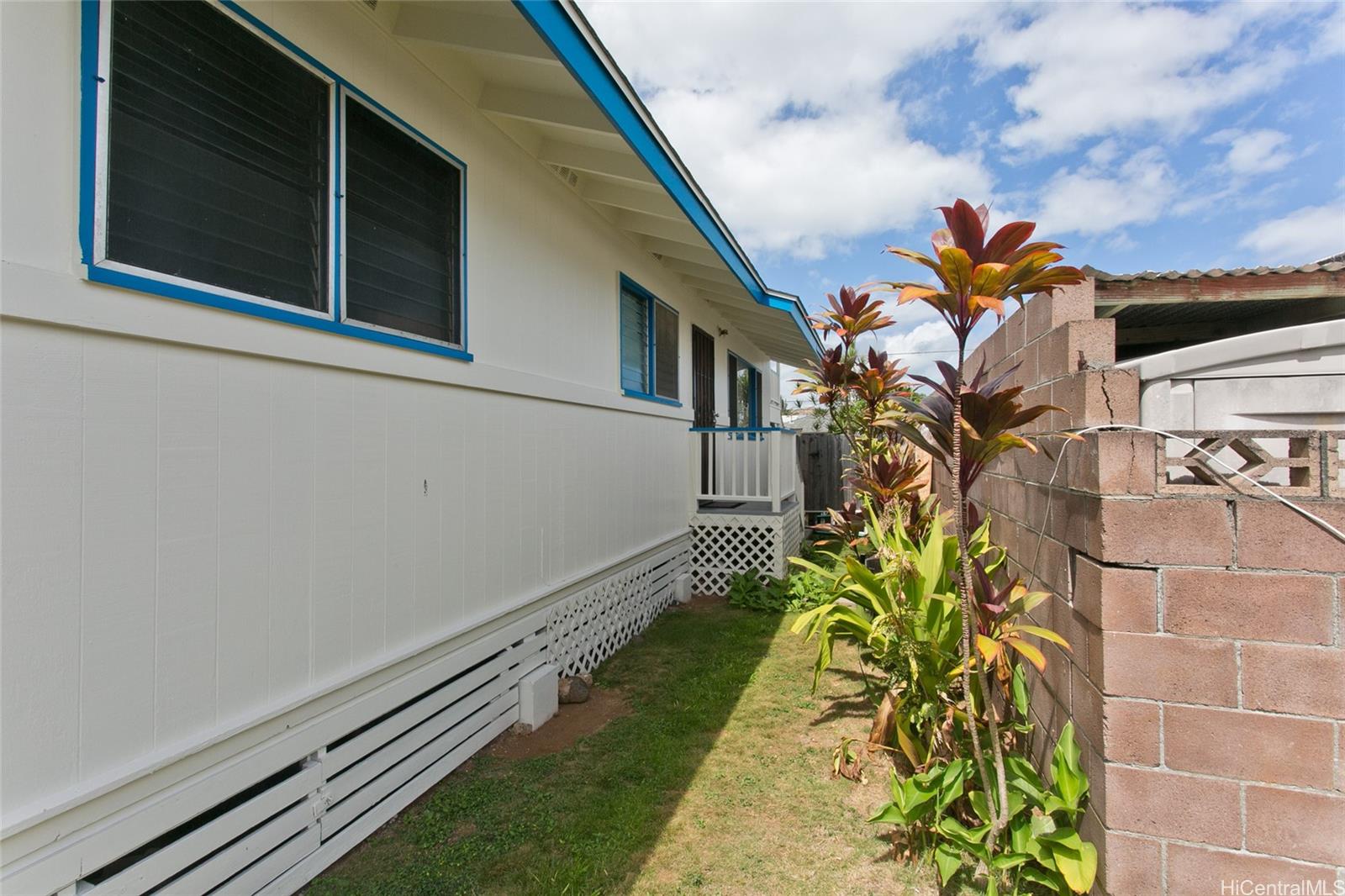 285  Kihapai Street Coconut Grove, Kailua home - photo 6 of 12