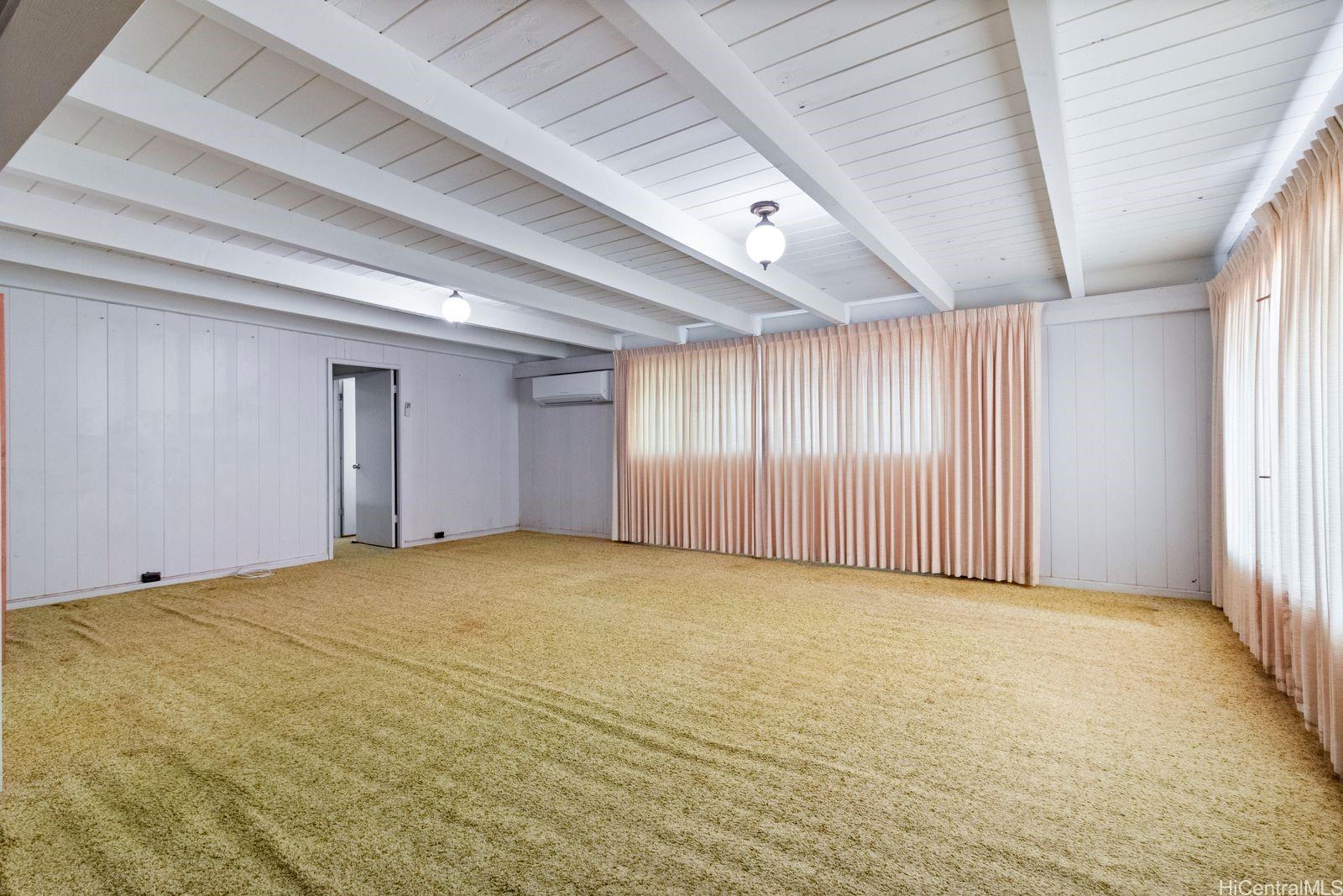 286  Hoomalu St Pearl City-upper, PearlCity home - photo 2 of 9