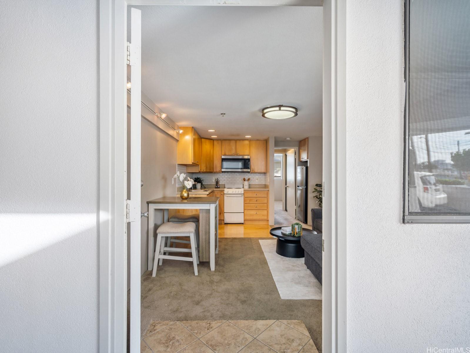 Kulanui Hale condo # 115, Honolulu, Hawaii - photo 14 of 17