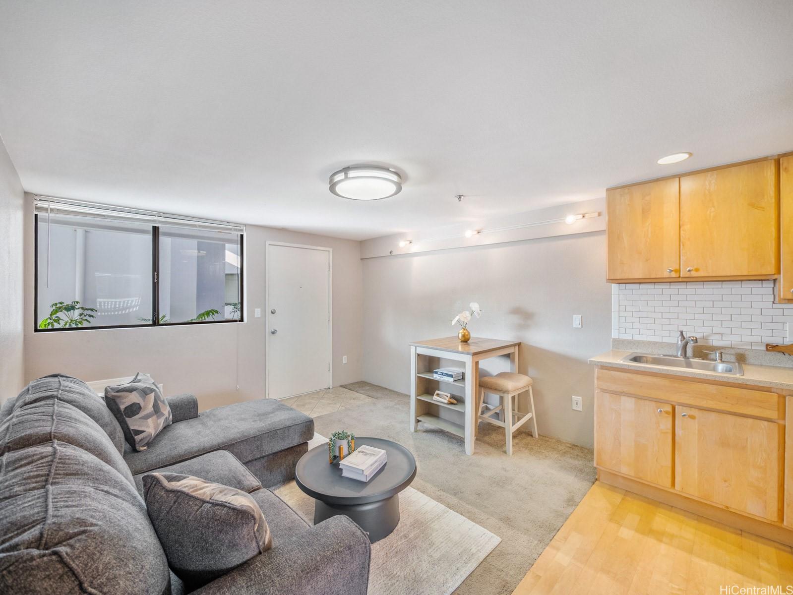 Kulanui Hale condo # 115, Honolulu, Hawaii - photo 3 of 17