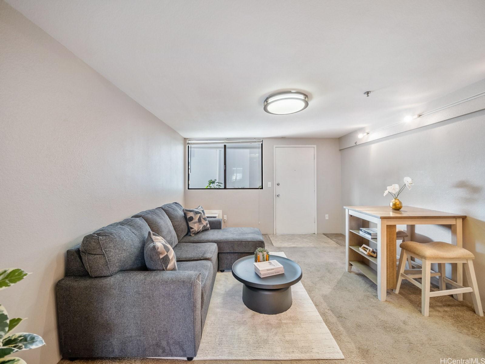 Kulanui Hale condo # 115, Honolulu, Hawaii - photo 5 of 17