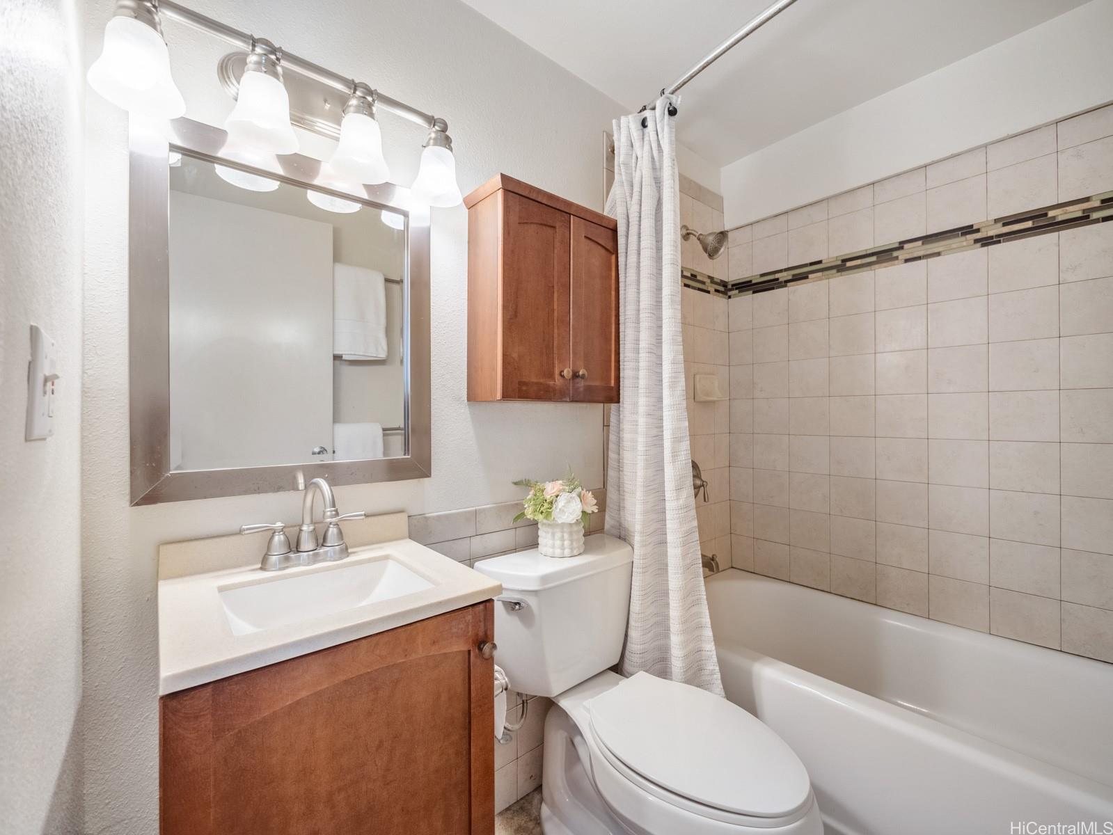 Kulanui Hale condo # 115, Honolulu, Hawaii - photo 7 of 17