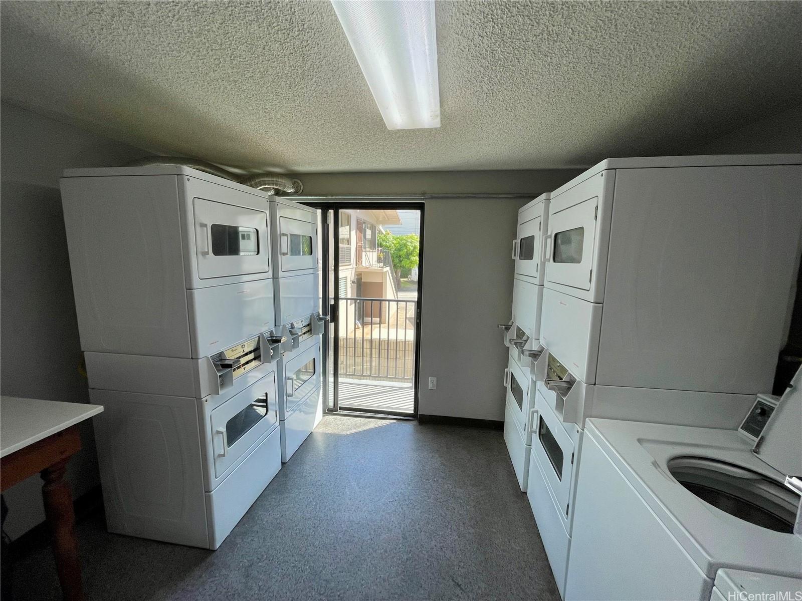 Kulanui Hale condo # 218, Honolulu, Hawaii - photo 16 of 18