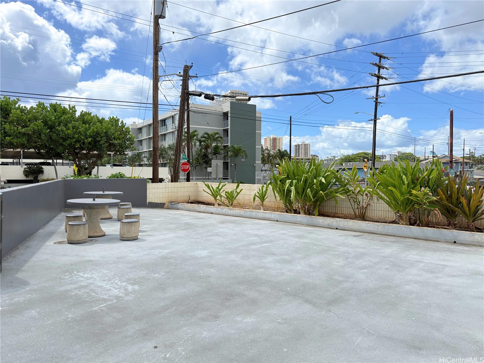 Kulanui Hale condo # 4, Honolulu, Hawaii - photo 11 of 16