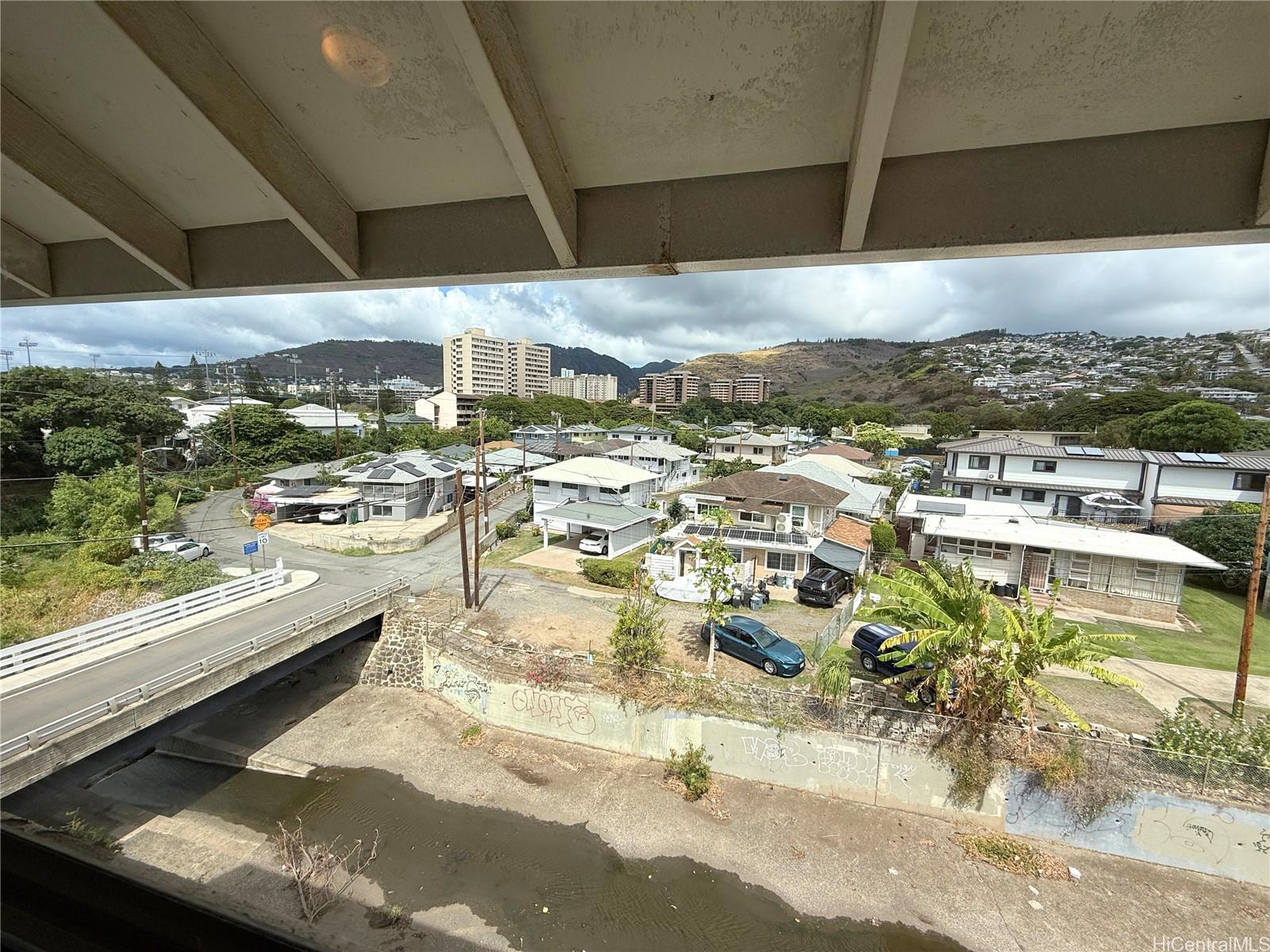 Kulanui Hale condo # 4, Honolulu, Hawaii - photo 6 of 16