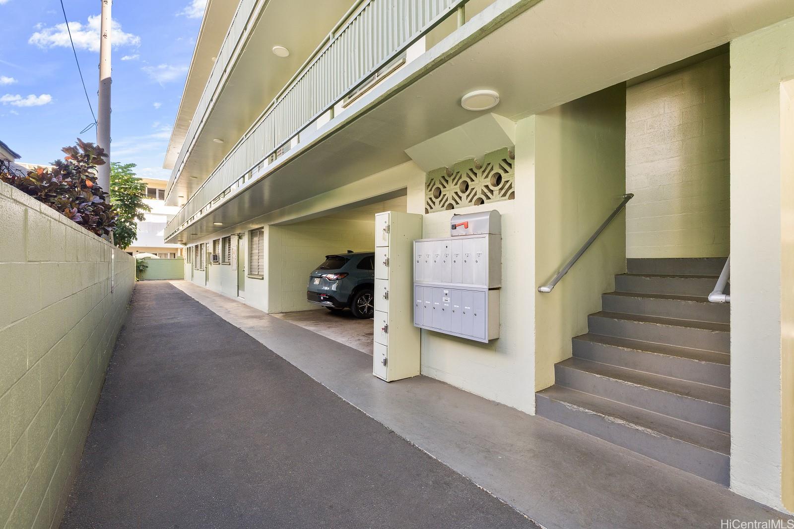 287 Wai Nani Way Honolulu - Multi-family - photo 23 of 25