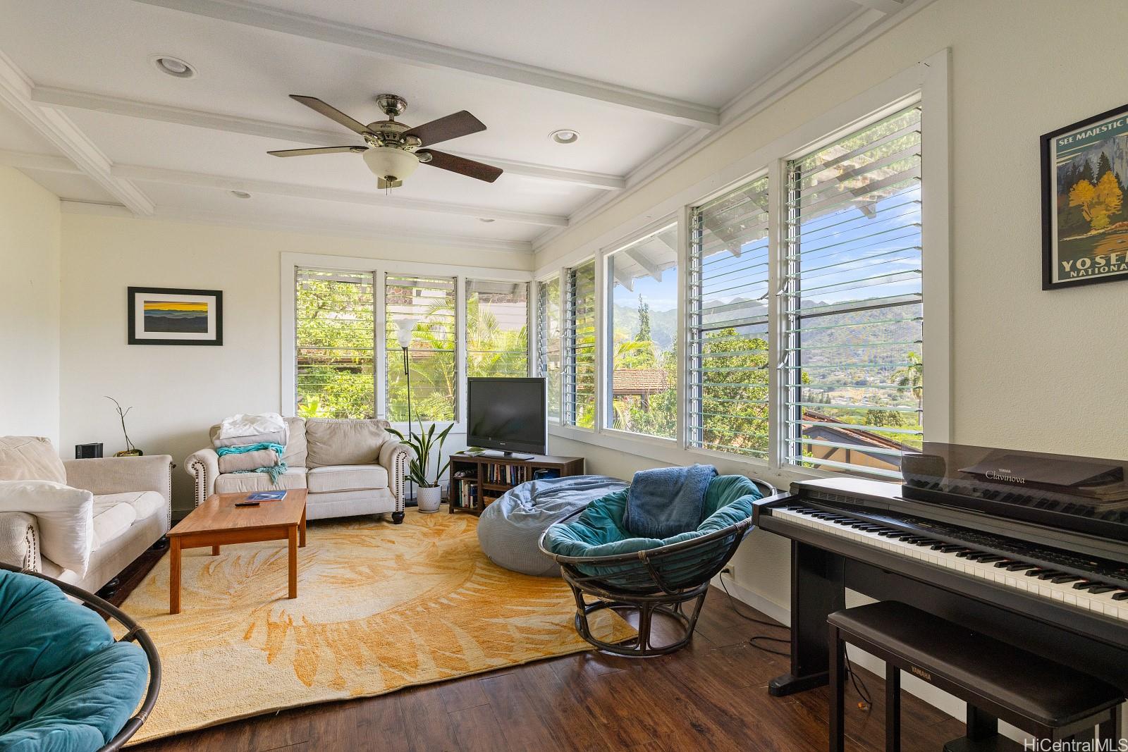 2870 Komaia Place Honolulu - Multi-family - photo 7 of 25