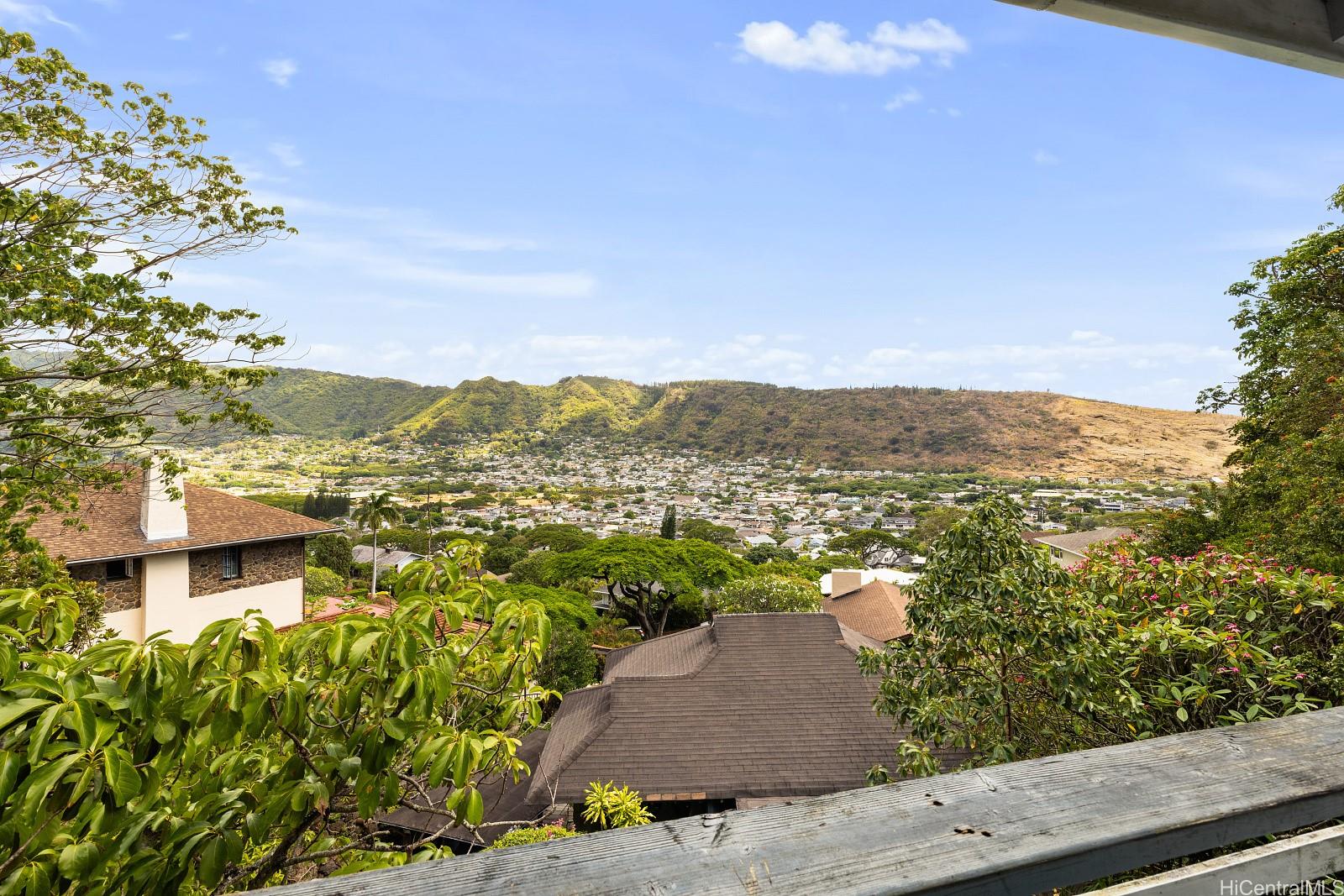 2870  Komaia Place Manoa Area, Honolulu home - photo 15 of 25