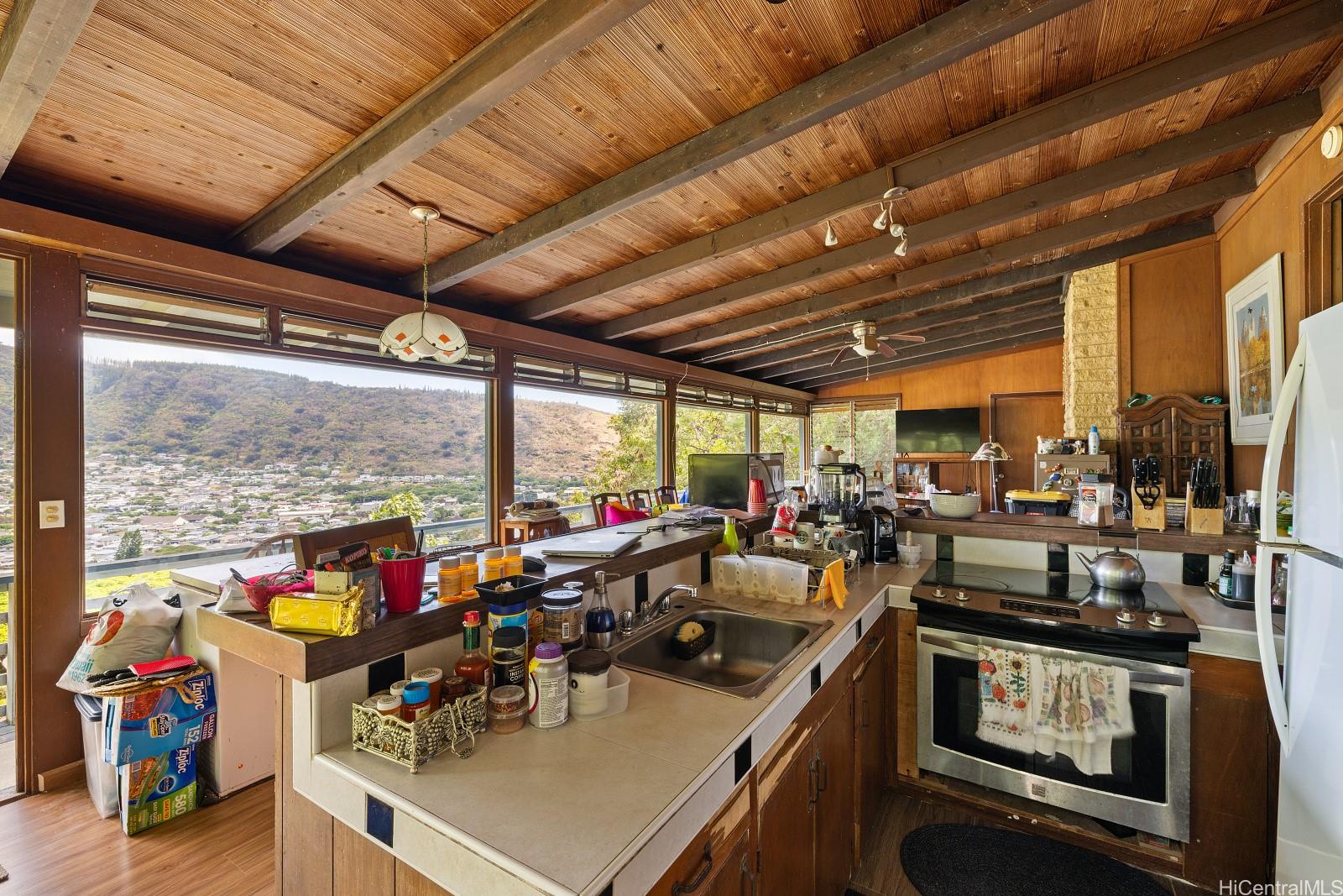 2870  Komaia Place Manoa Area, Honolulu home - photo 21 of 25