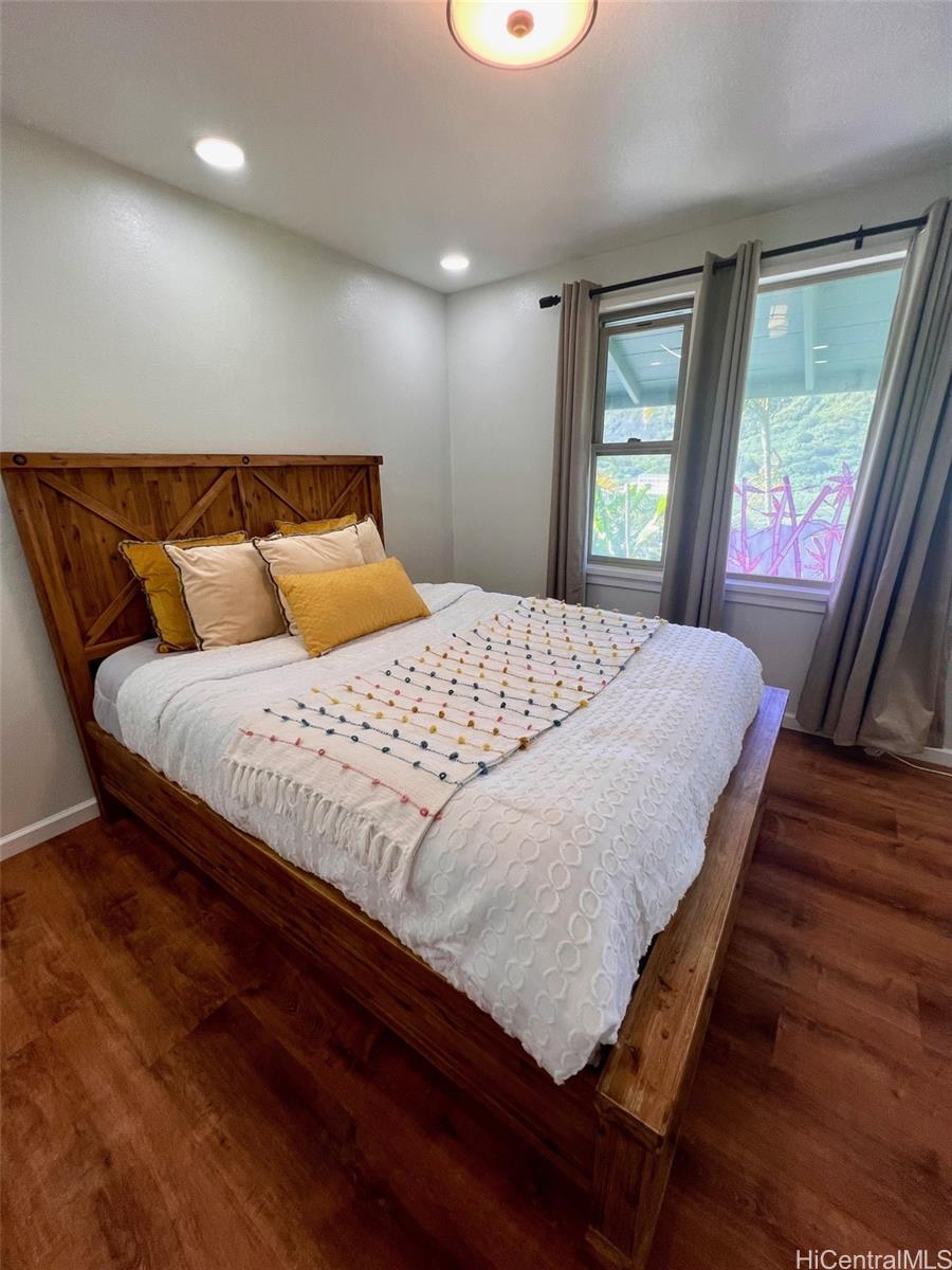 2871  Kalihi Street Kalihi Valley, Honolulu home - photo 3 of 10