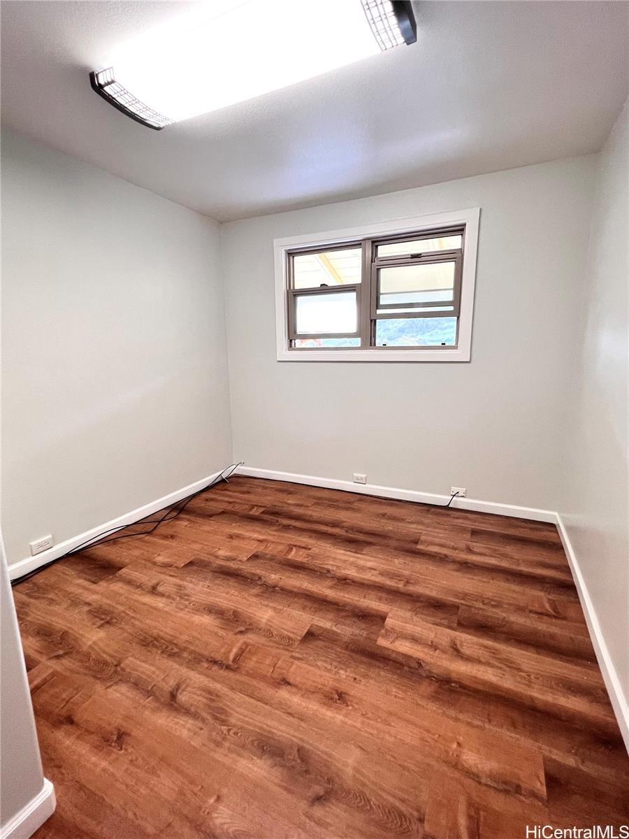 2871  Kalihi Street Kalihi Valley, Honolulu home - photo 8 of 10