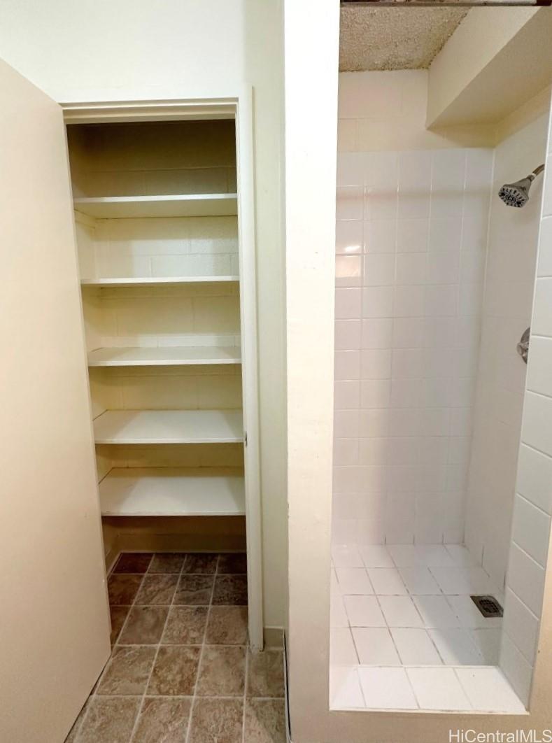 2875 S King St Honolulu - Rental - photo 11 of 15