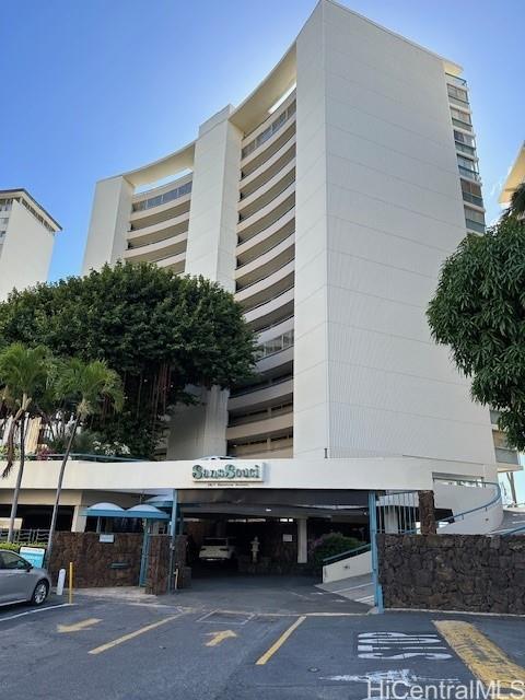 Sans Souci Inc condo # 1105, Honolulu, Hawaii - photo 2 of 16