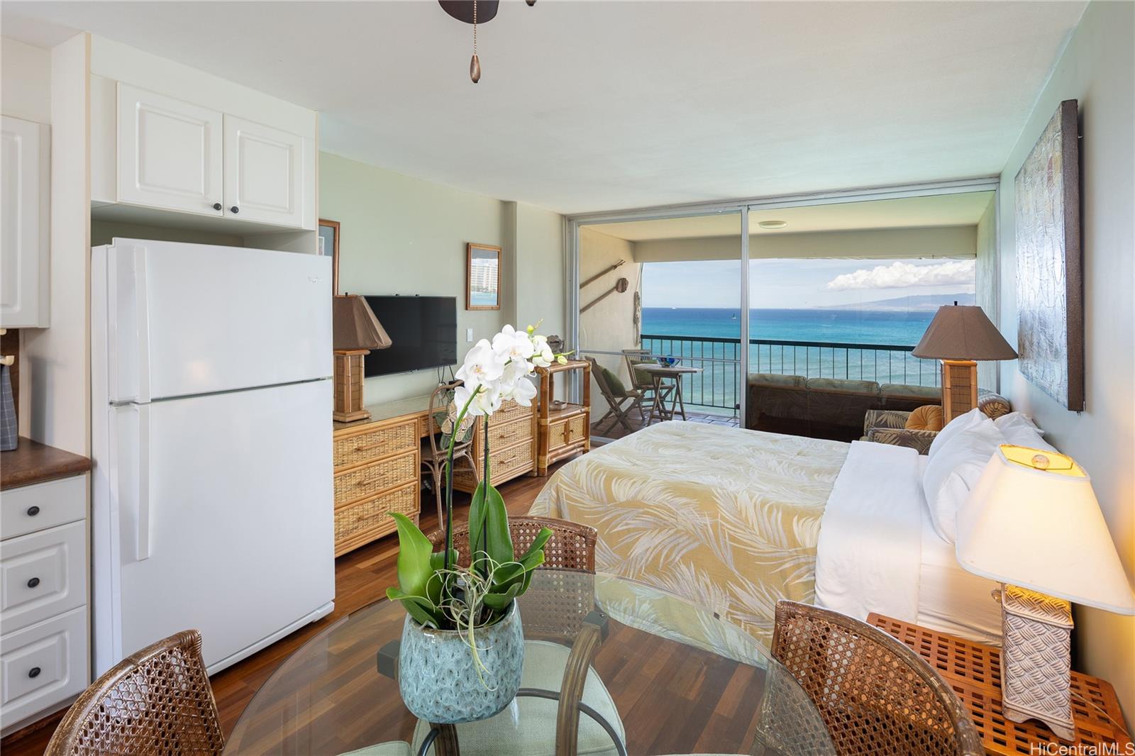 Sans Souci Inc condo # 1106, Honolulu, Hawaii - photo 5 of 25