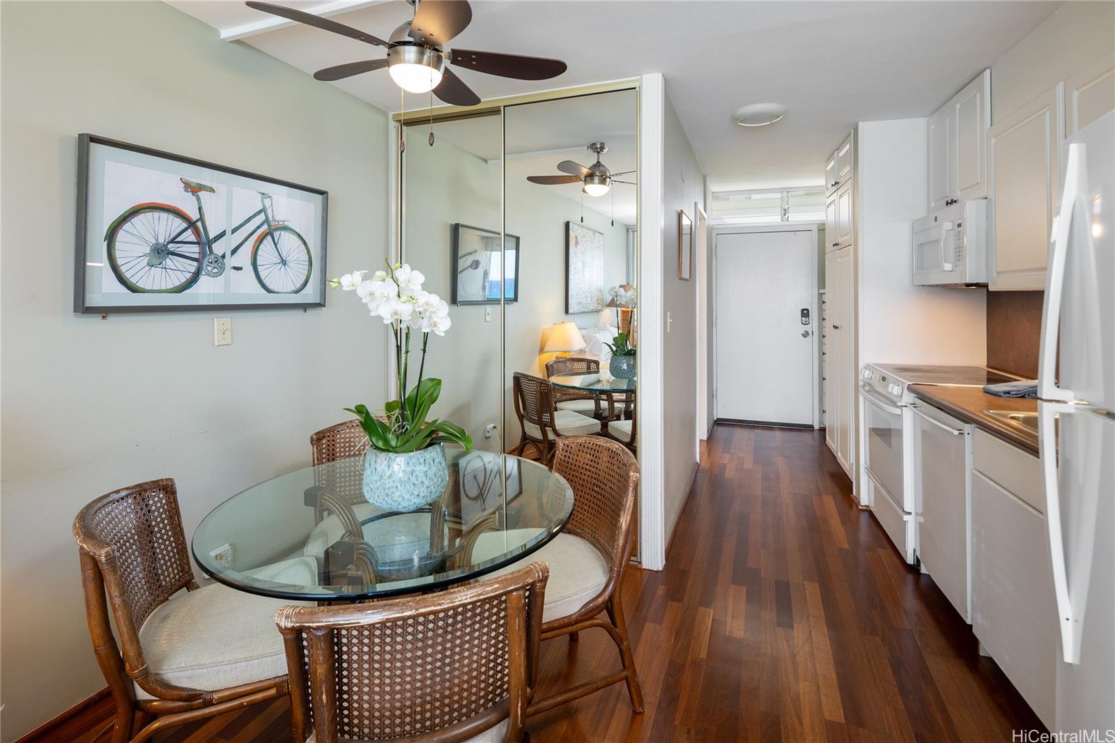 Sans Souci Inc condo # 1106, Honolulu, Hawaii - photo 6 of 25