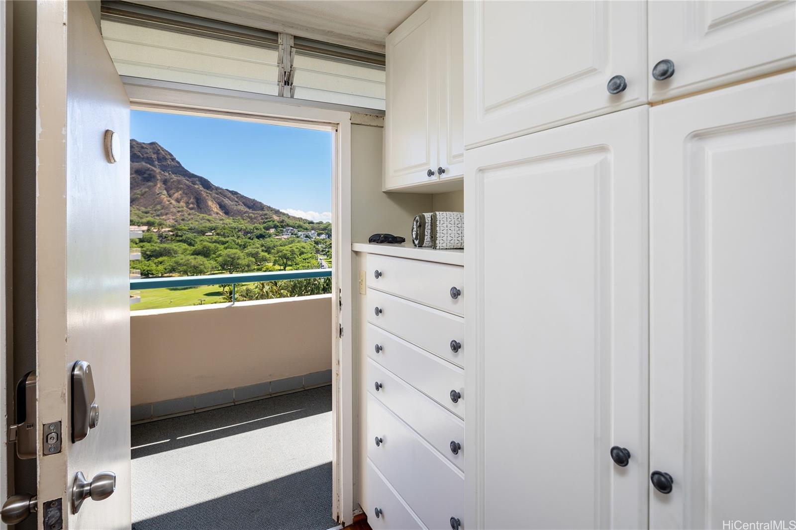 Sans Souci Inc condo # 1106, Honolulu, Hawaii - photo 8 of 25